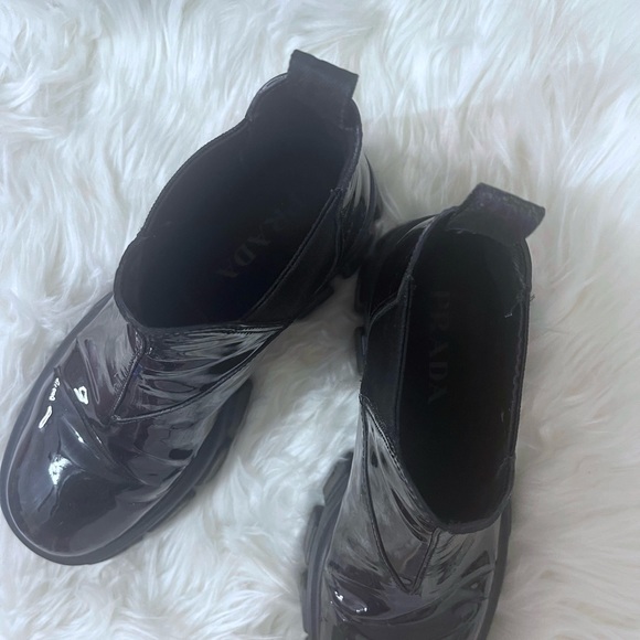 Prada Chelsea Boot Black Patent Leather 39.5 - Picture 4 of 5